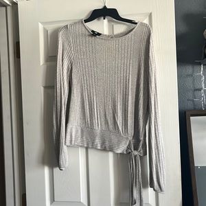 Large long sleeve gray IZ Byer top